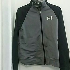 Under Armour black and gunmetal loose warm up YSM